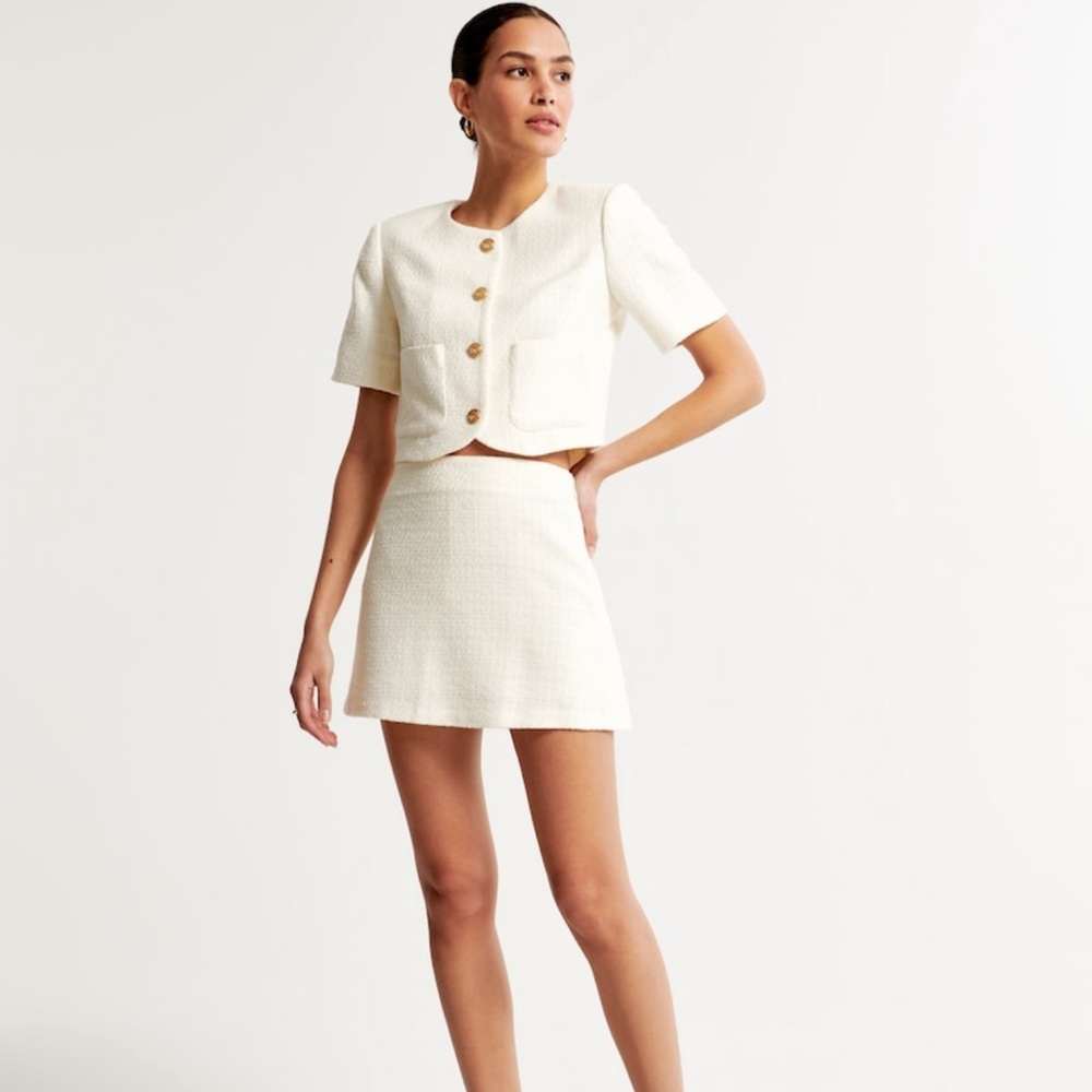 Abercrombie Short-Sleeve Cropped Tweed Jacket